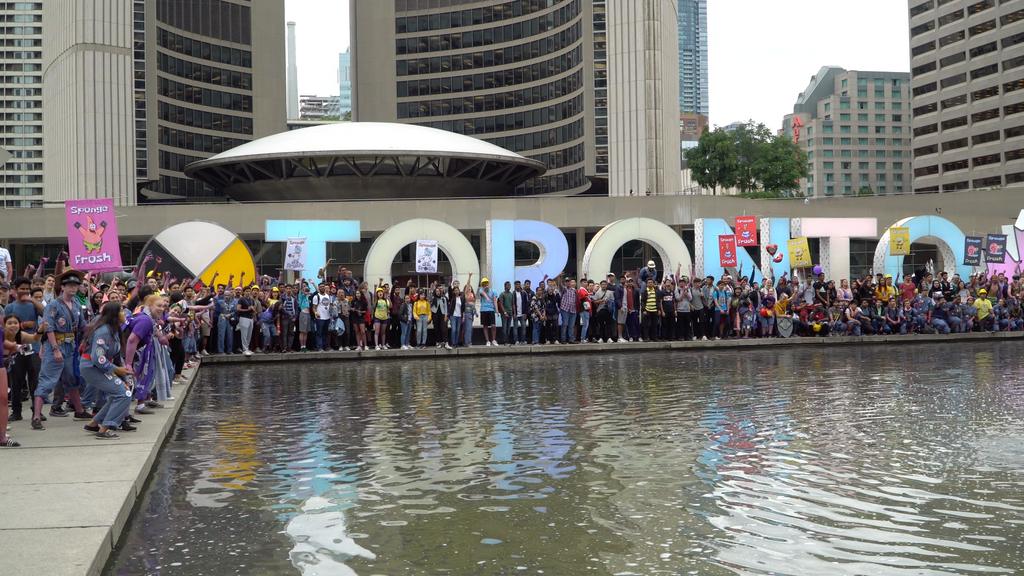 FEAStorontometu's tweet photo. Orientation Week 2019: Day 2. Purple. A lot of purple. Follow along on Instagram ⇨ https://t.co/L74pQgQmKK

#HelloFEAS #RyersonFEAS #RoadToRyerson ⁠ https://t.co/WeX4zrg13M