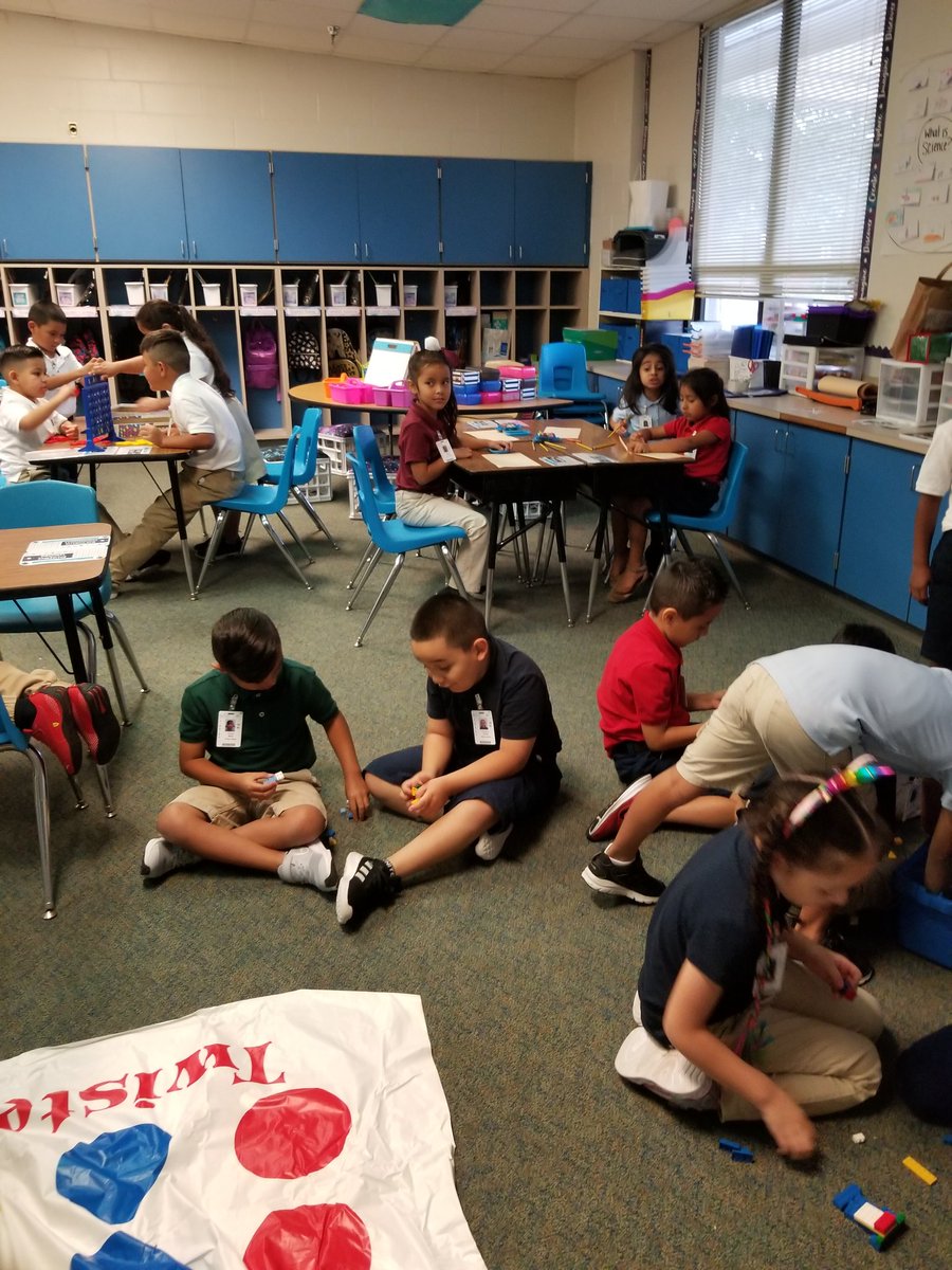 Ashley Dimas (FearlessFirsts) Twitter