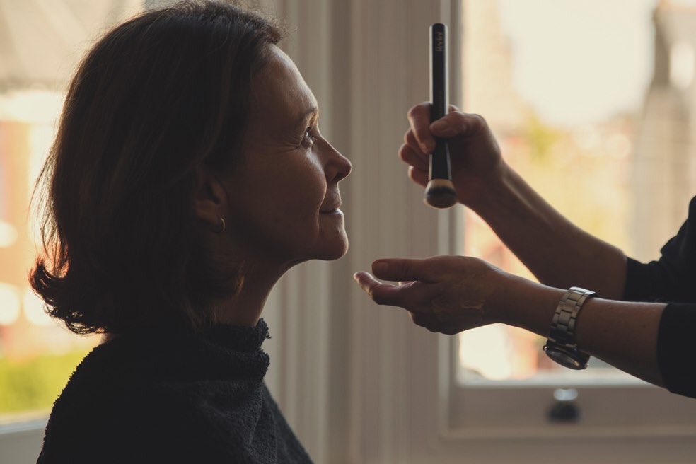 gillybrody's tweet photo. In Make Up #EmmaRosenkowitz #AhortFilm #ComingBack #Brexitfilm #differentviewpoint by @alessio_rupalti Written by @Ivorbaddiel @RiverXFilms @FenixENT @luisapretolani @AlidaPantone https://t.co/4XmpiG91Qb
