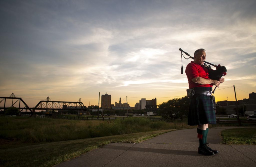 Home on the Range Cabin tweet media