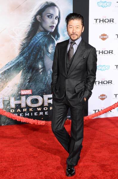 映画情報 オスカーノユクエ アクアマン のジェームズ ワンがプロデュースする モータル コンバット 実写映画に真田広之がスコーピオン役で出演決定 すでにライデン役で出演が決定している浅野忠信との共演となる 21年3月5日全米公開