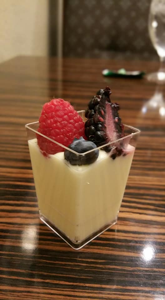 HiltonTD's tweet photo. #Teambuilding is better with beautifully crafted bites from our culinary team! 🍮 Book your next gathering with us --> https://t.co/G1eGqkHp6o

@EdibleTampaBay @HiltonHotels #UnlockTampaBay 📷: Esther R. https://t.co/xzGZkIk2Ej