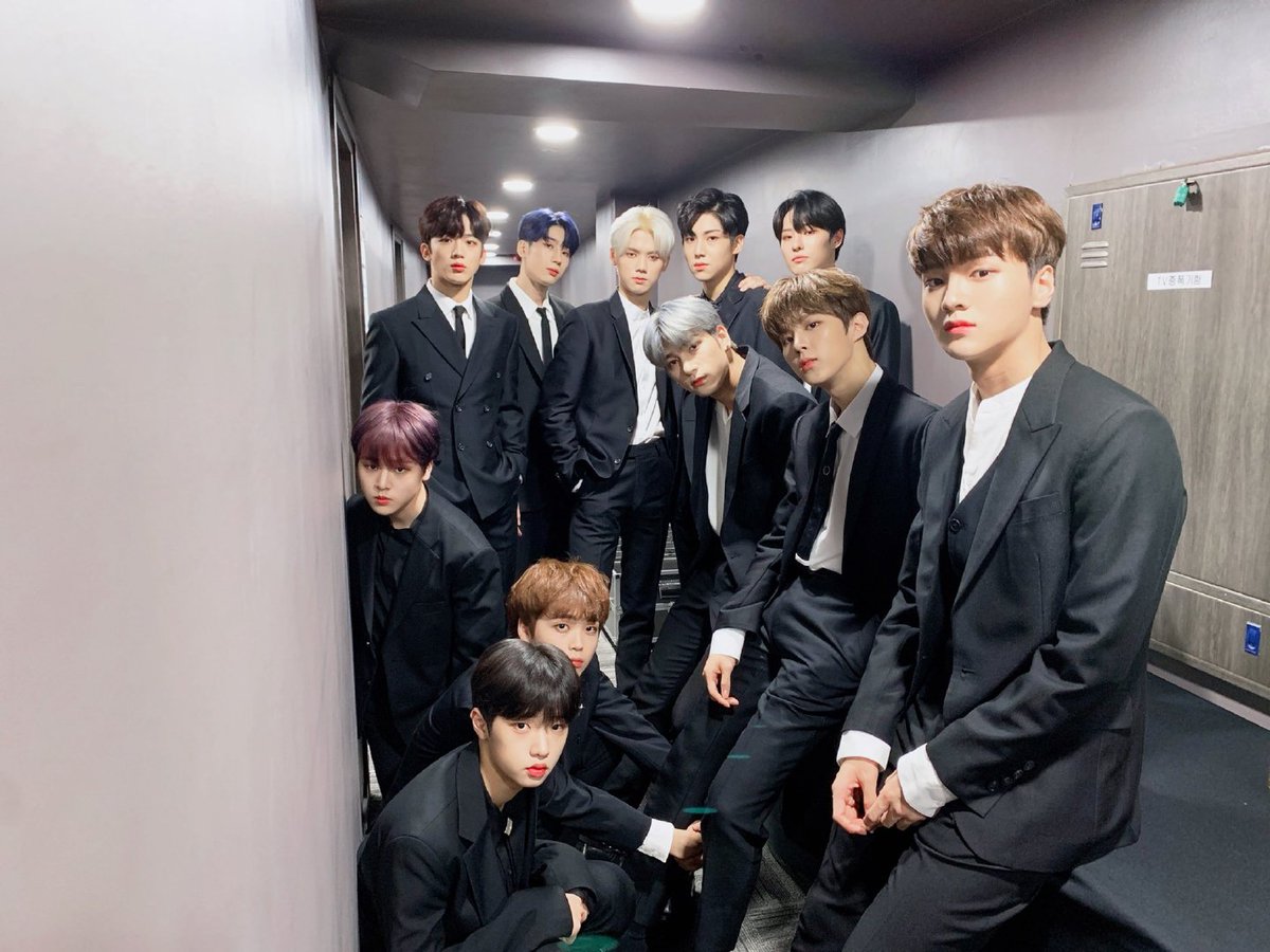 X1LEE2002's tweet photo. @UpdateVotess @x1official101 @TXT_members @ITZYofficial @official_ONEUS X1 https://t.co/3Qxf7ctLuQ