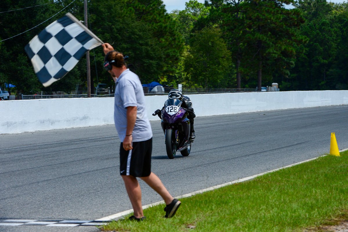 Hadn’t been on the bike in over a month so we headed to <a href="/roeblingroad/">Roebling Road</a> to spin some laps with <a href="/CCSASRA/">ccsracing.us</a> and get warmed up for <a href="/N2TrackDays/">N2 Track Days</a> 2hr Endurance @ Nelson Ledges 👊✊
📸 Hot Shots by Lisa