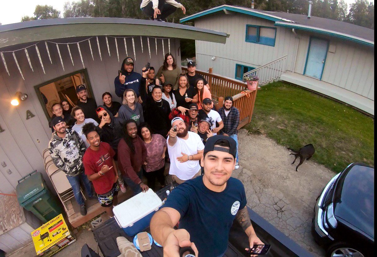 ron_wav's tweet photo. Shed light on your block with this light pole. Happy G day Juancito!! 🥳🎉🎊🦍@CodyCodeine_ @hailsodom @SnowmanLumi @IoneFischer @ka3nna #javi #whoeverelseimissed https://t.co/F58dUAeiVI