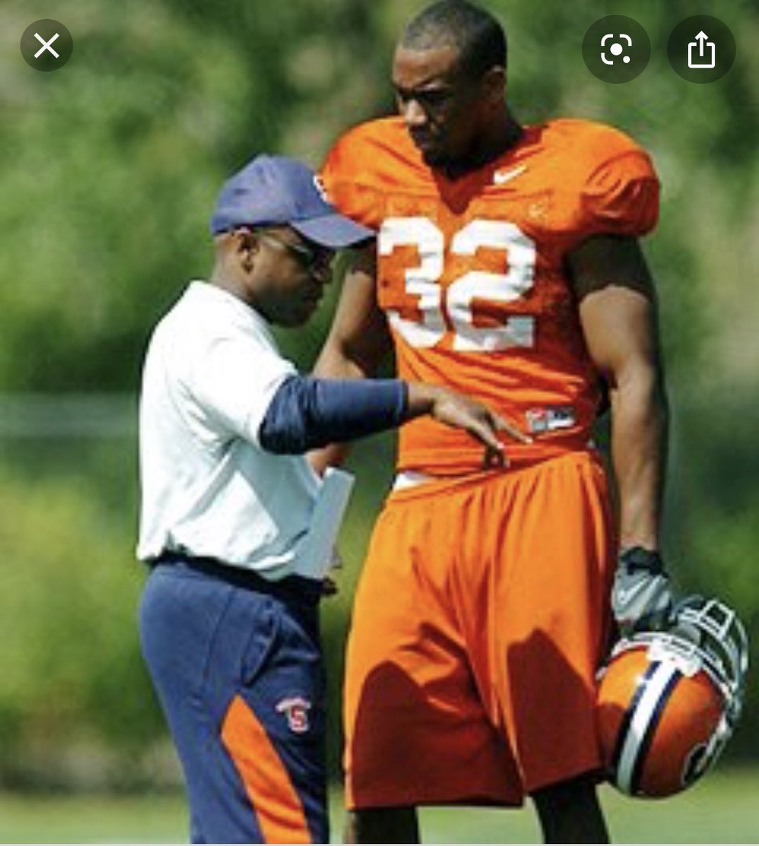YonkersBrave's tweet photo. We are excited to announce the addition of Yonkers own Doug Hogue to the Brave coaching staff.  Coach Hogue was a Syracuse standout and a member of the Detroit lions and the Carolina panthers. @YonkersSchools @YPS_Athletics @YonkersFD628 https://t.co/uzdZl1lBie