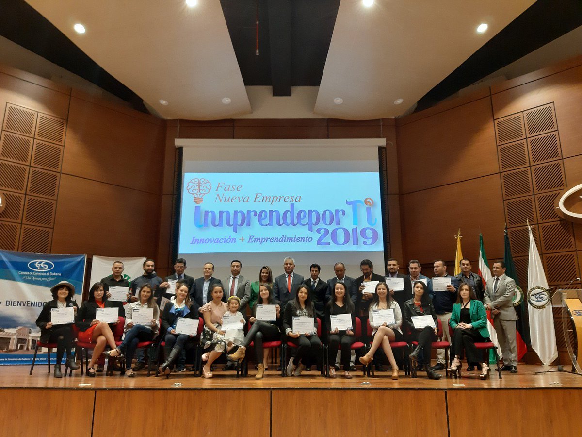SilvaPesca2015's tweet photo. Reconocimiento a 14 empresarios del programa INNPRENDE POR TI, alianza estratégica entre la Alcaldía de Duitama y Cámara Comercio Se entregaron premios acorde a los planes de negocios que los empresarios estructuraron en 2019. Desde 2016 este programa apoya 15 empresas anualmente https://t.co/28iUfavnpM