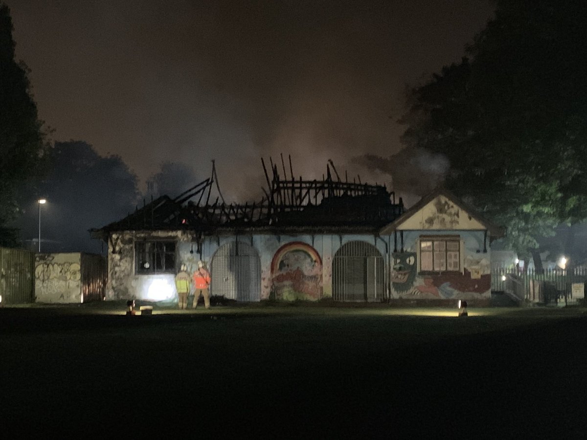 Shrublands_FC's tweet photo. We are deeply saddened this morning too stand and watch our clubhouse burn down. Every person involved with the club now has nothing after someone set fire to the bench and it took our building with it. Can we please ask as many people too retweet and any info please come forward https://t.co/Gz1ICvEIeN