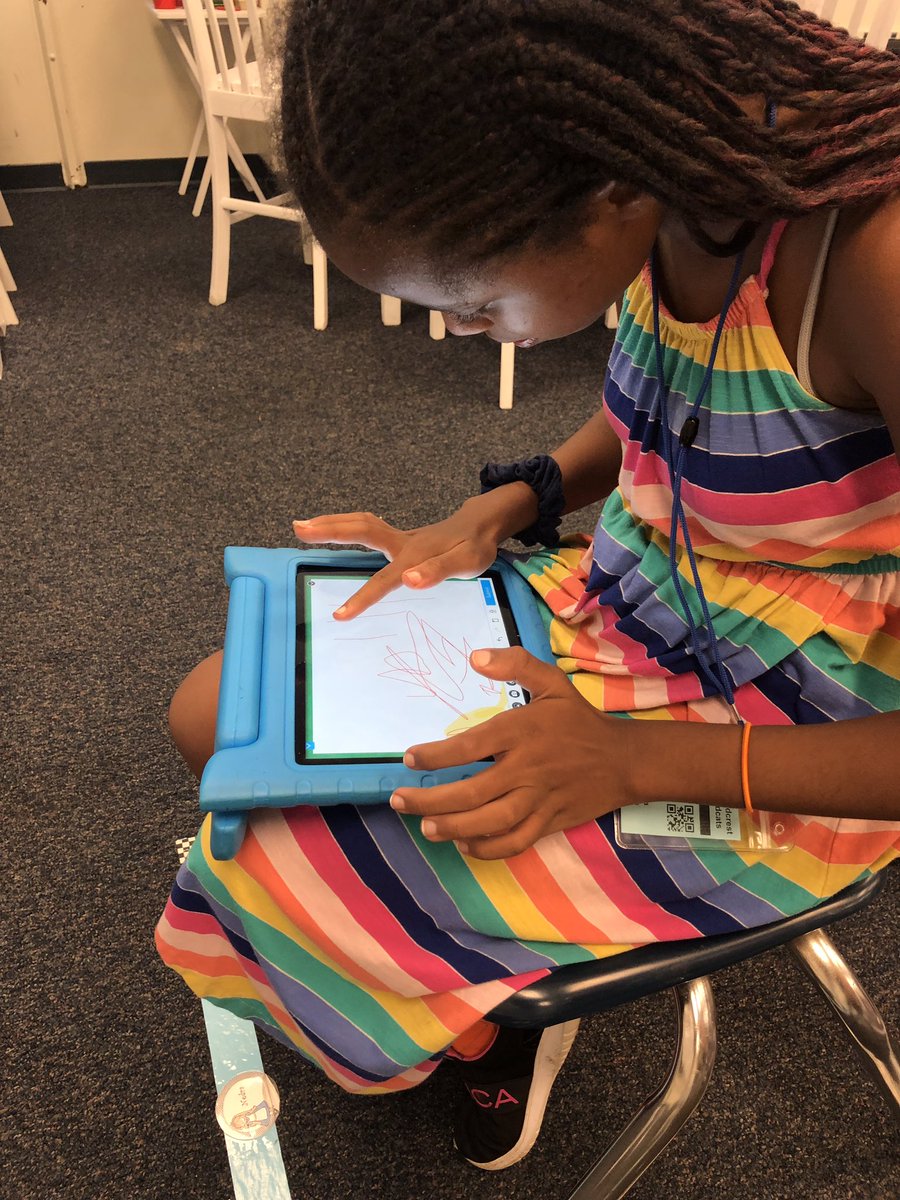 SpedMsSomoza's tweet photo. Our first science lesson on Nearpod #WCWildcatPride #SpEd #SpecialEducation #TechinSpEd @WoodcrestFSD @nearpod https://t.co/jJ0RE975dy