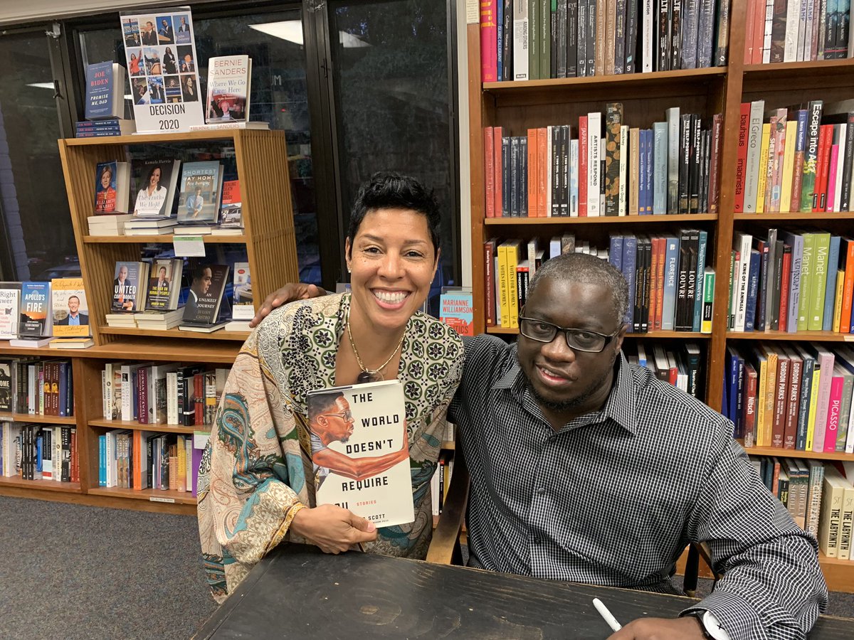 spinesvines's tweet photo. Thanks @PoliticsProse for a great event with @ReeAmilcarScott! Perfect way to close out the summer!! ☀️📚🍷 #spinesvines #theworlddoesntrequireyou https://t.co/FpBXeBFMoC