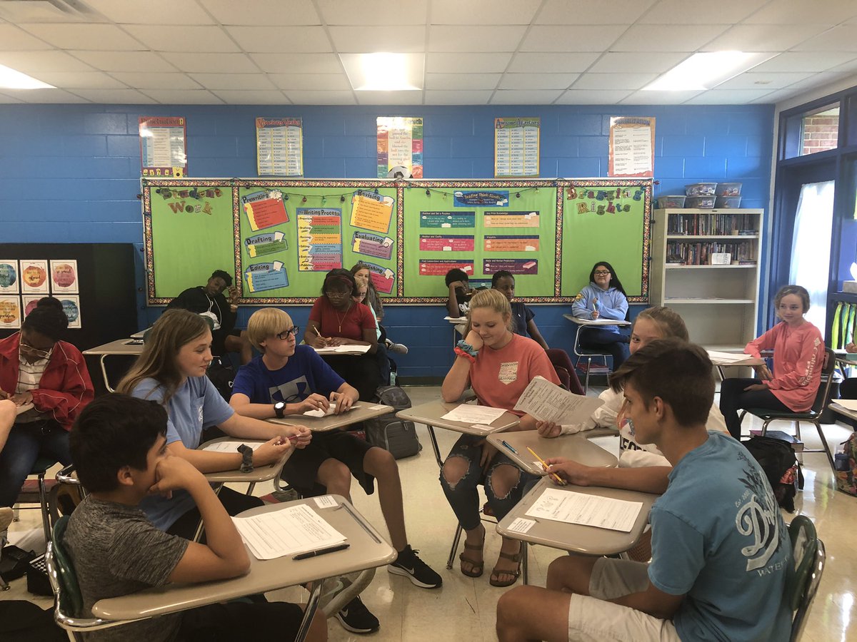 MrsSandsELA's tweet photo. D Block did a fabulous job with their O. Henry Socratic Seminar!! #lcmscougarstrong https://t.co/NsqCx6cFG1