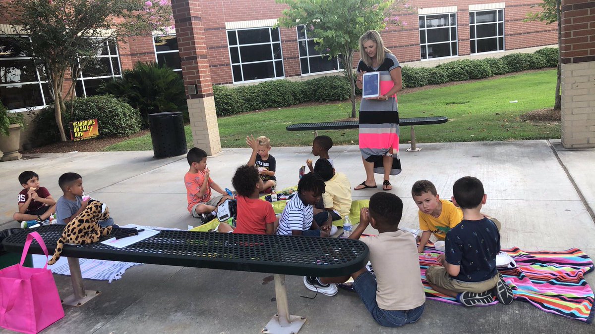 cshawell's tweet photo. So much fun at 1st and 2nd grade new student lunch!@LSEcounselors #leopardspotting https://t.co/pMcYWWUMch