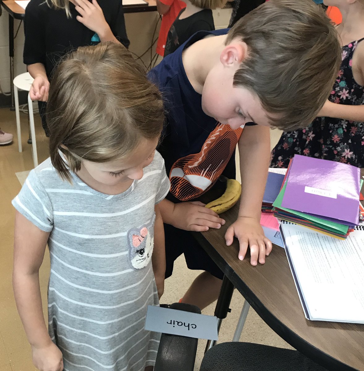 AndreaMclane's tweet photo. Reading the room, clapping syllables, and studying words. #mesheart #lex1allmeansall @Midway_Mustangs https://t.co/V6q841kHSC