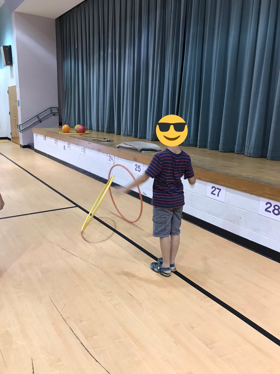 2AUSomeDDE's tweet photo. Learning science concepts (force and Motion) in PE today. #learningallday #imbeddedstandards #intentional #swimfwd @DDEDolphins @WCPSS_SES https://t.co/528UsjerZ6