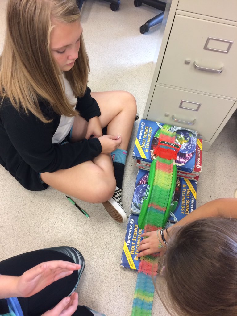 Alex Moore tweet media