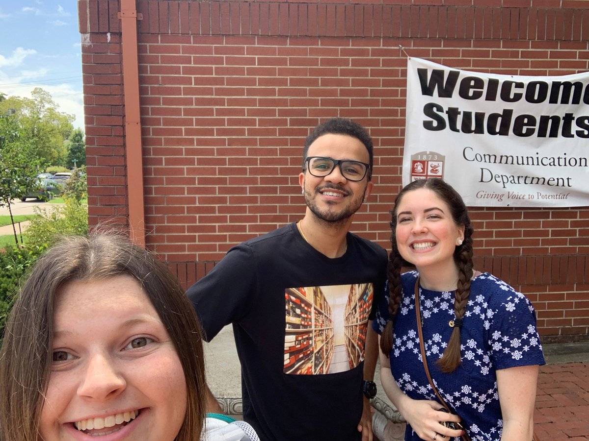 kaymichelledu's tweet photo. In the hidden heart of Drury, the DU difference is "Definitely the student exchange. The CX is really good and you can never go wrong with it, and it's way better than the commons." - Davin Hunley #DruryUnderground https://t.co/bTsLzcqAVQ