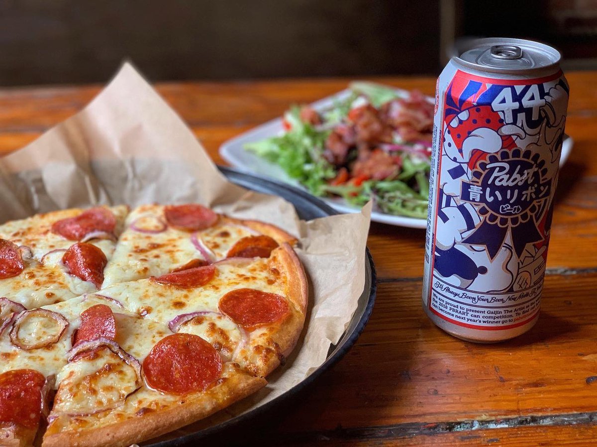 treehouseCLE's tweet image. Kitchen open till 2am 🌙  $1.50 PBR Tallboys &amp;amp; $8 Two Topping Pizza All Night! 🍺🍕