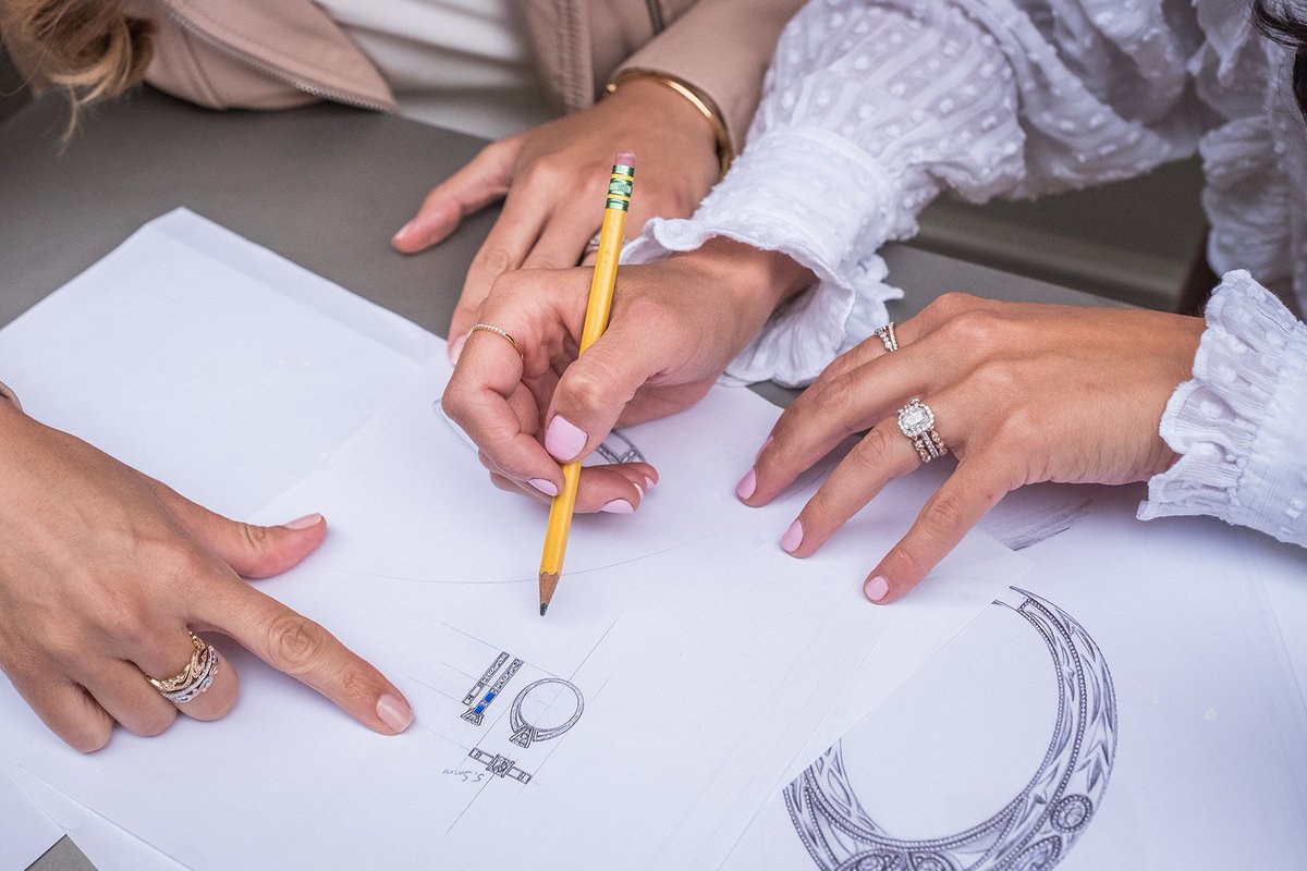 KirkKara's tweet photo. 💍 Today's #tuesdaytip from Kirk Kara is about custom designing your @KirkKara  #engagementring .
We can create the ring of your dreams by marrying your idea with our signature artistry, aesthetic, and impeccable detailing. #kirkkara #forevercaptivating https://t.co/tby8mXlGmX