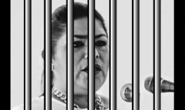 LaDenuncia_Tab's tweet photo. #Cercada
Trasciende que mañana el #OSFE del @CongresoTab, llevará a la @FGETabasco la información complementaria para integrar la Carpeta de Investigación en contra de la ex alcaldesa de #Centla, Gabriela López Sanlucas. https://t.co/ohMeQ4IigK