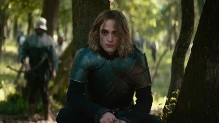 Biggirlcinema's tweet photo. Ladies choose ur weapon! ⚔️ castles 🏰 #Netflixtheking https://t.co/RItQFAywre
