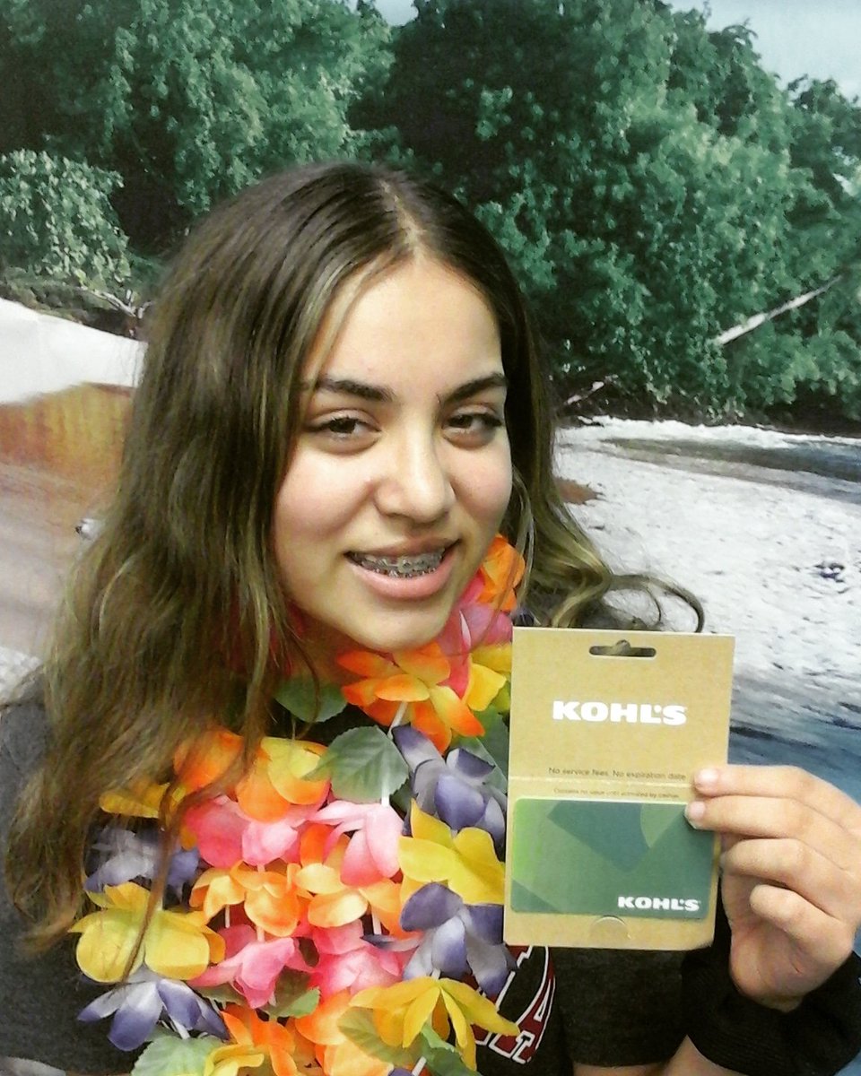 StudioBraces's tweet photo. Our beautiful contest winner! Congratulations! https://t.co/dc92qLX8Ei