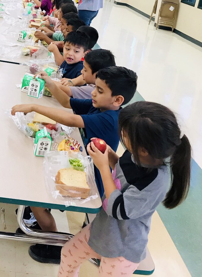 AsesPixley's tweet photo. @PixleyUSD #students enjoyed their #FreshStartMeals during ASES snack today! Day 1 was a success! Students jumped for joy to learn these will be their new “snacks”. Thanks to all staff and @GuidingOutcomes for the #continuedimprovement of our program services. https://t.co/ZxTrBJttmj