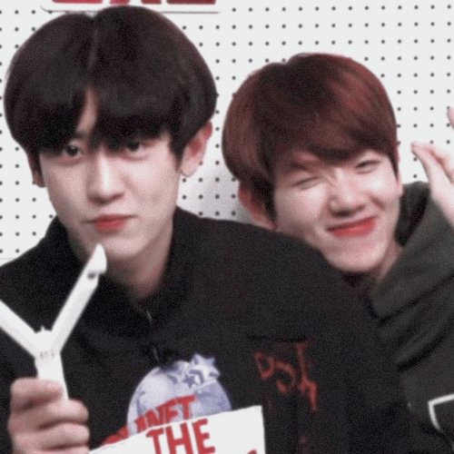 iJ4YW0N's tweet photo. Sí te sientes triste, recuerda que existe el ChanBaek :3 

#ChanBaek  #찬백 https://t.co/fRUW6BKYZm