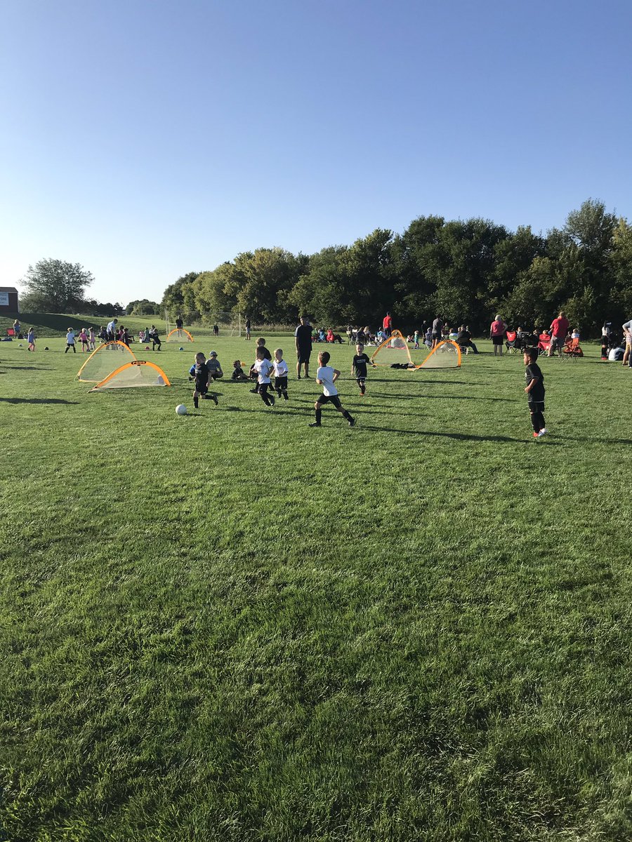 NickDurow's tweet image. I’m co-coaching Cameron’s @SportingOmahaFC U7 YDP ⚽️team (the Jaguars!) this season.  Tonight was the 1st game.  Fun night.  The kids had fun also.  😉 Hopefully Cam enjoyed having me on the sideline with him.  😂🤪🤷‍♂️#DiamondShape