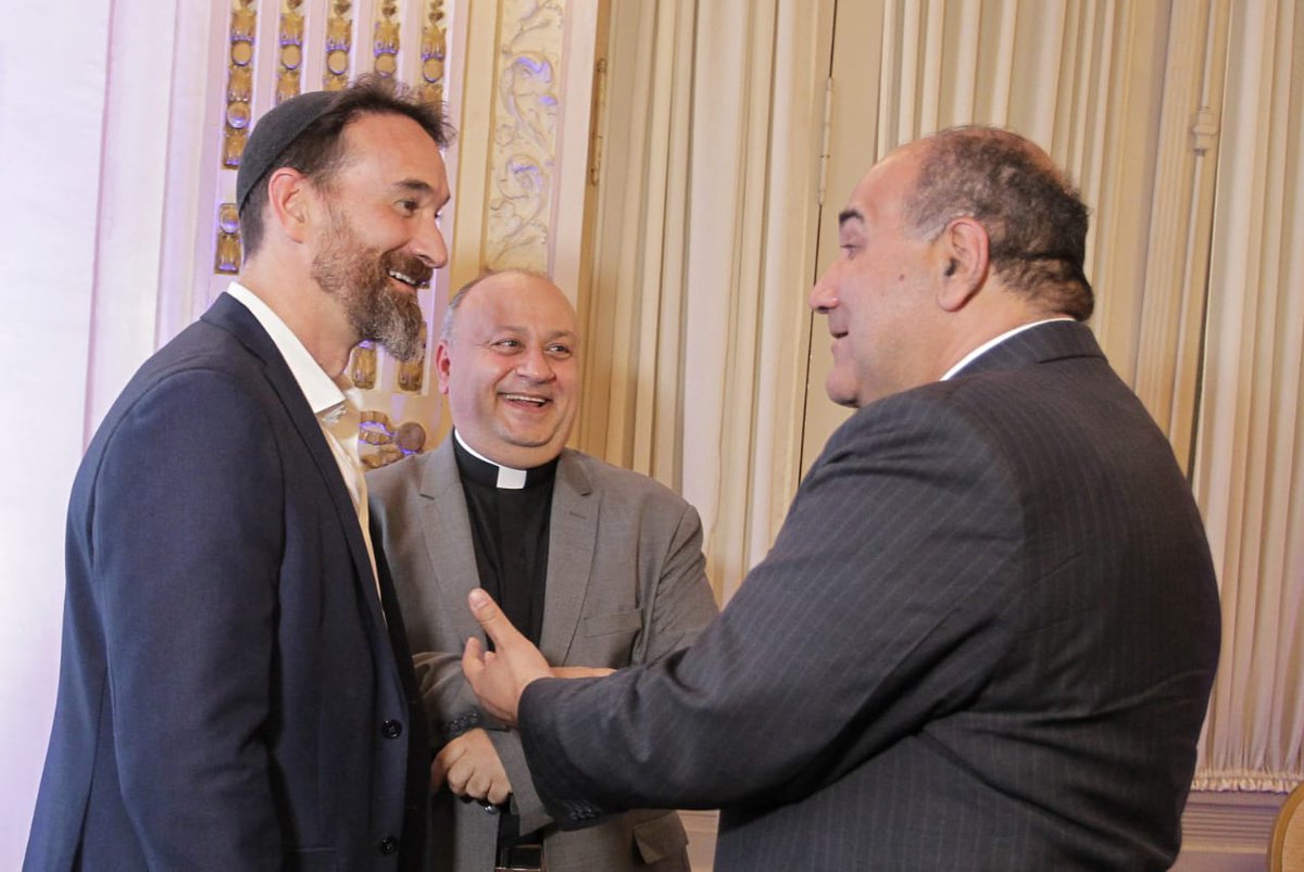 Juan Manzur tweet media