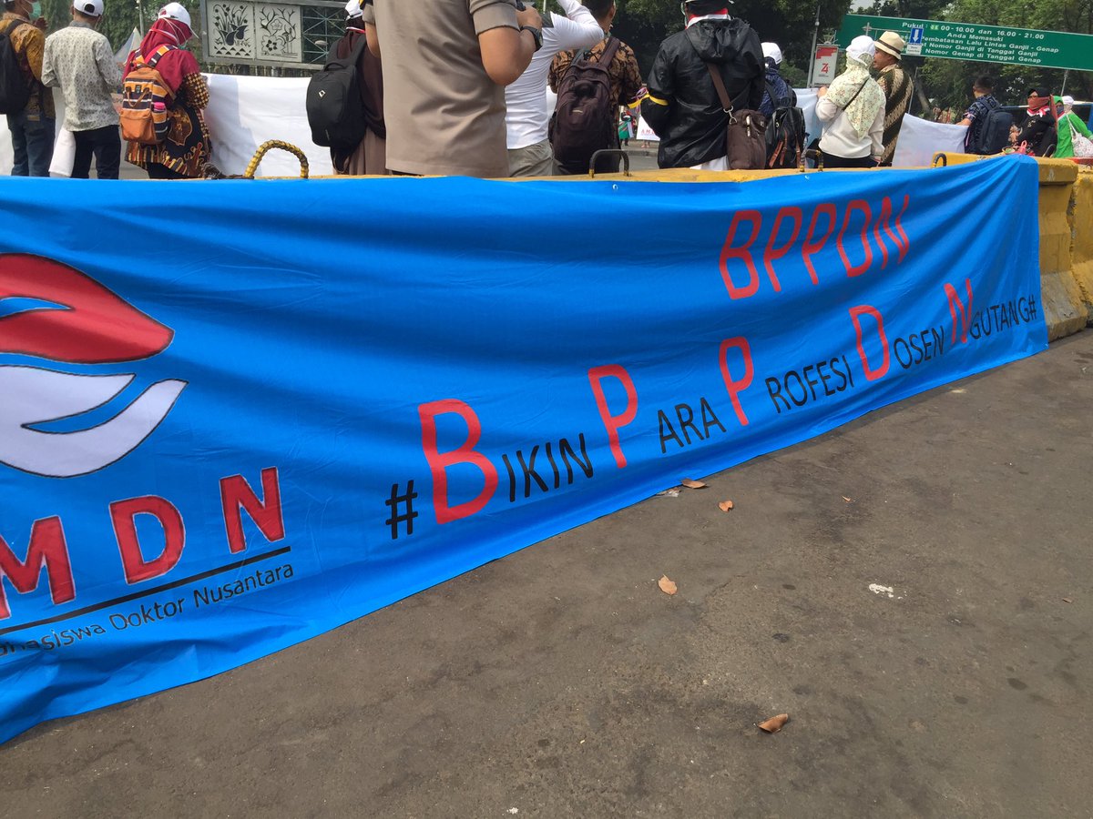 nanahimura's tweet image. @AliansiDoktor kami adalah para pelaku pendukung terwujudnya “SDM Unggul”
#savedoktor
#savedoktor2019
#bppdn2019
#kemenristekdikti
#sdmunggullulusbeasiswa