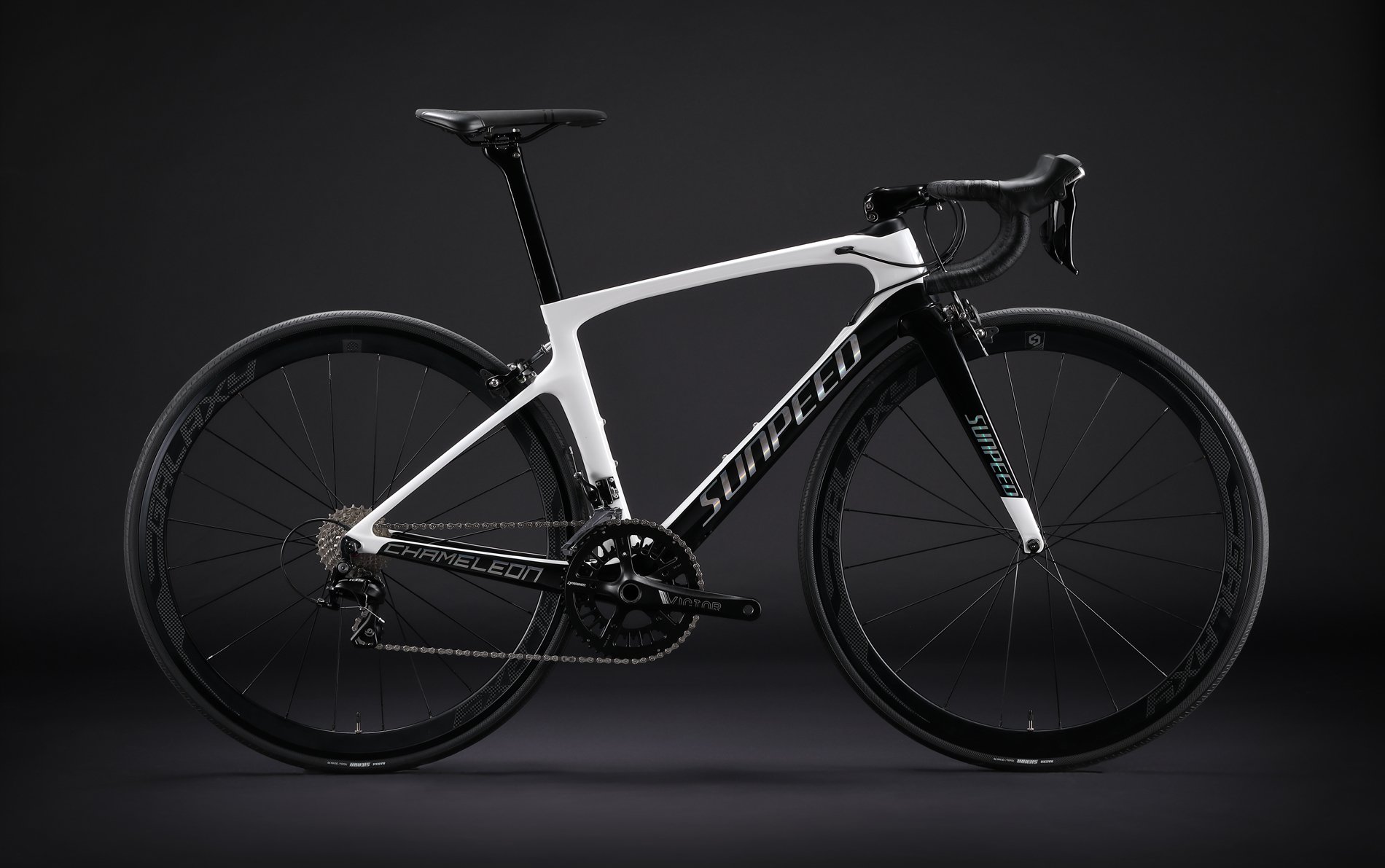 SUNPEED BIKE on X sunpeed chameleon carbon road bike for adult super light weight bicycle Only 7.6kg sunpeed sport cycling roadbike BIKERS lightweightbike bicycle https t LzyUW6602B X