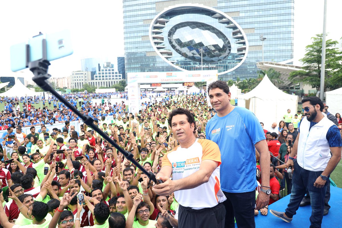 Jio World Garden (@jioworldgarden) on Twitter photo It was amazing to see <a href="/sachin_rt/">Sachin Tendulkar</a> flag off the 4th edition of the <a href="/MumbaiHM/">Ageas Federal Mumbai Half Marathon</a> at #JioGarden. We would like to thank all the runners who participated
#bkc #openairvenue #greenvenue #multipurposevenue #garden #mumbai #keepmoving #fitness #runningmotivation It was amazing to see <a href="/sachin_rt/">Sachin Tendulkar</a> flag off the 4th edition of the <a href="/MumbaiHM/">Ageas Federal Mumbai Half Marathon</a> at #JioGarden. We would like to thank all the runners who participated
#bkc #openairvenue #greenvenue #multipurposevenue #garden #mumbai #keepmoving #fitness #runningmotivation