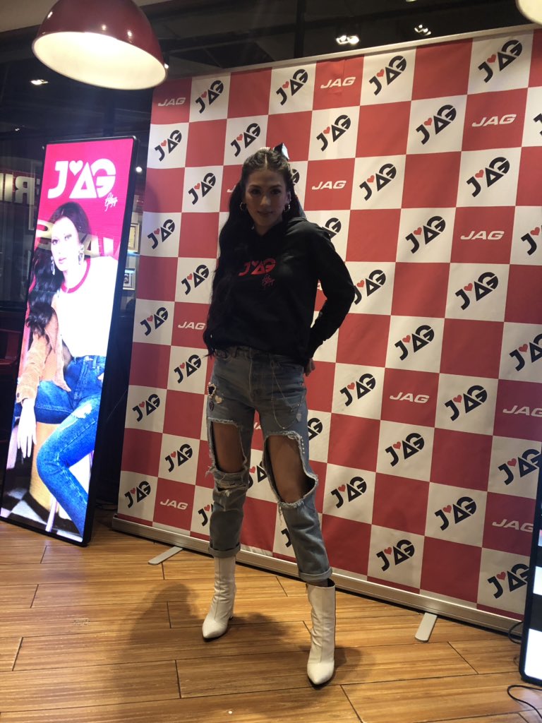 iamjajaramirez's tweet photo. AG from the East @Mscathygonzaga @Jagjeansph
#JAGlovesAG #CutForYou #JagJeansPH https://t.co/i9G8eJmYKk