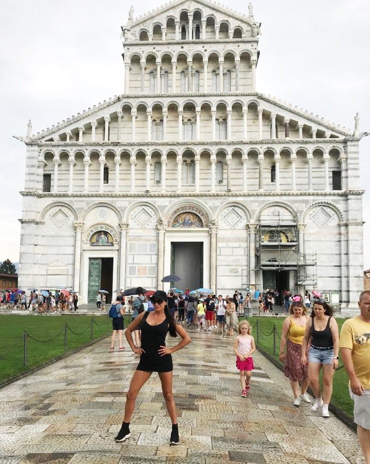 yaninayaya's tweet photo. Italia ❤️🇮🇹 Pisa 🍕 #summer2019 #italia #pisa #torreinclinada #torrepisa #latoscana https://t.co/IVET3M8stb
