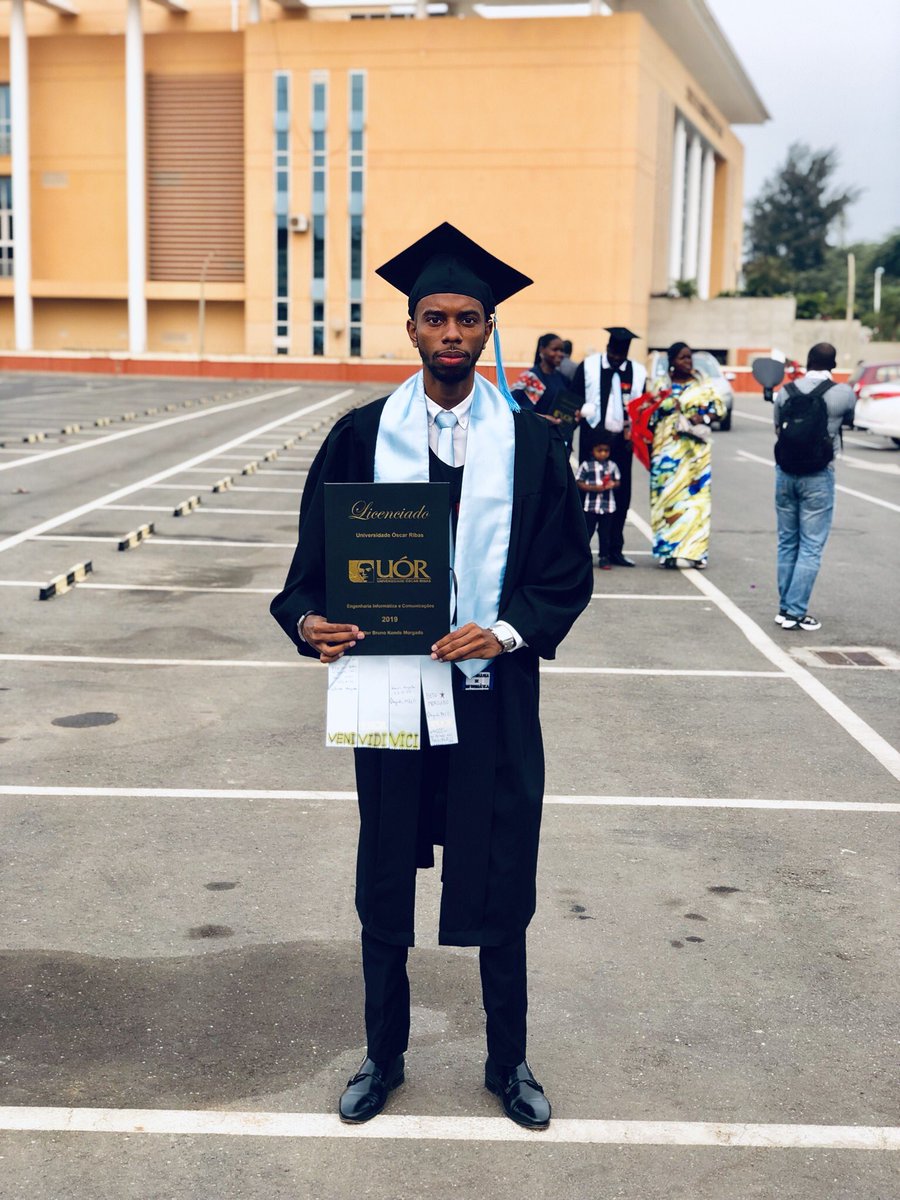 w_morgado's tweet photo. #MorgadoJr 👨🏾🎓 https://t.co/CmjITPcSdZ