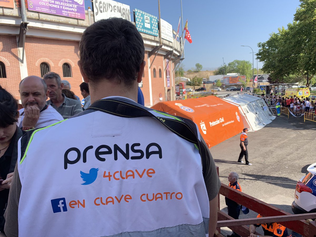 4clave's tweet photo. Todo preparado para que a las 11:00, comience el 2º #EncierrosSanse2019.
#LasProtesCuentan, #SUMMA112, #PolicíaLocal, @policia y @guardiacivil velan por tu seguridad. 
Sigue indicaciones y recomendaciones por un #EncierroSeguro https://t.co/i0P4LOW0io