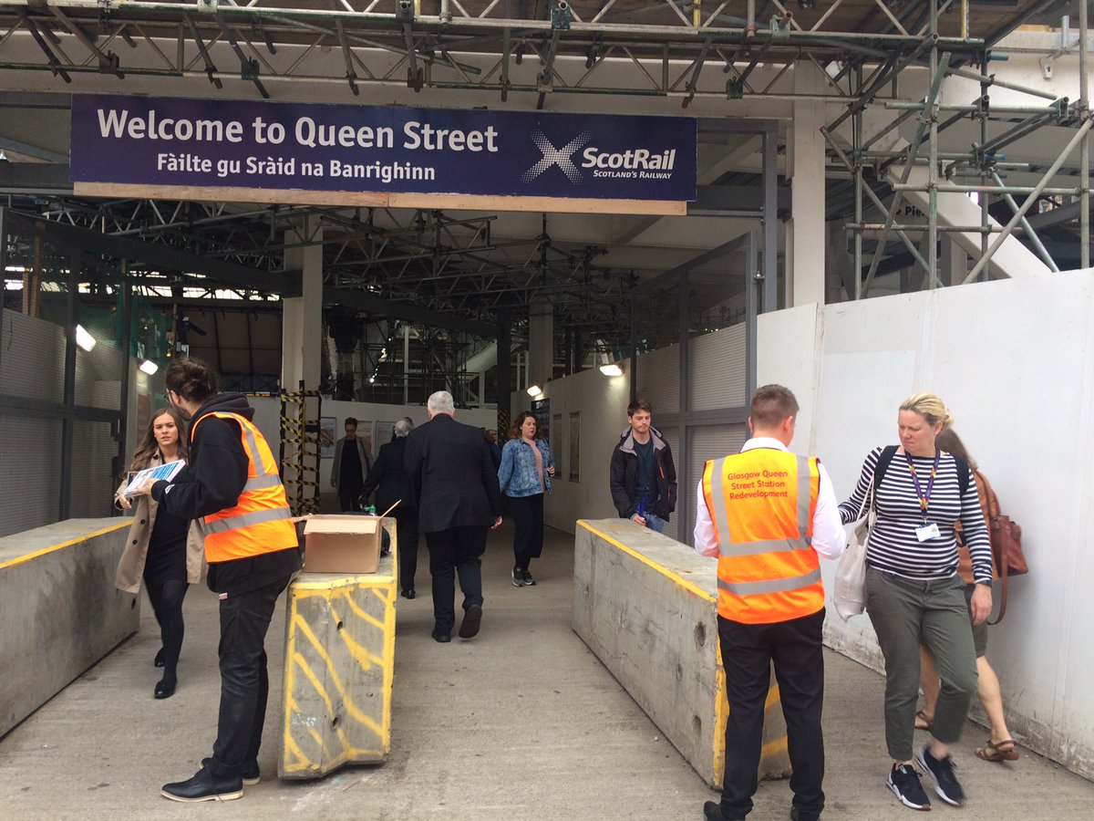 Starting today at #GQS we're handing out leaflets at the station to highlight the closure of platforms 4 &amp; 5 from 16th September  -  14th October.

Lookout for our teams at stations including #Anniesland #Springburn
#Cumbernauld #FalkirkGrahamston #Stirling #Waverley &amp; #Haymarket