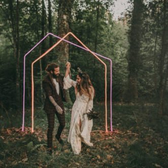 CJandalos's tweet photo. ¿Vas a celebrar tu boda al aire libre? 🌿
✨Te traemos diferentes estilos  ➡️ https://t.co/YNCdESLaQD de @TendenciasBodas
 ¿Y el catering? Te asesoremos:
☎ 680 26 50 07
📧 eventos@jandalos.com
#tendencias #tendenciasboda #boda #mecaso #catering #cateringlosjandalos https://t.co/aFJkHg5NpK