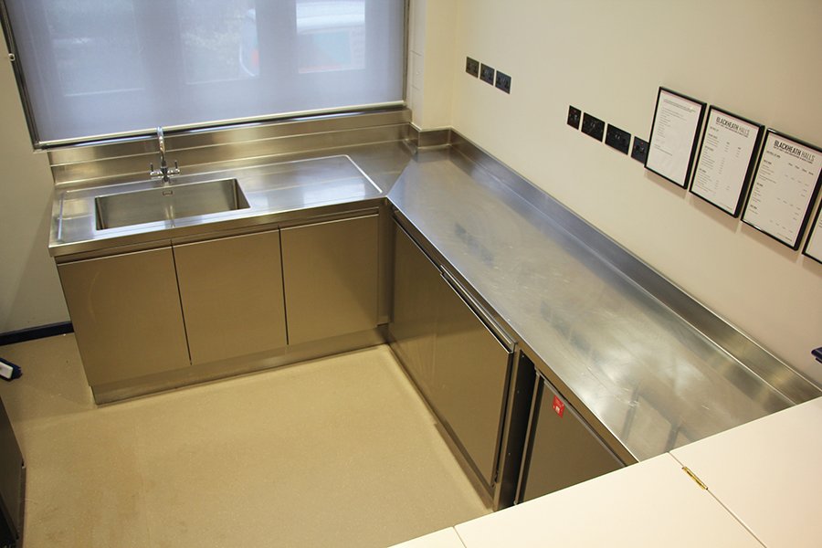 fcamagazine's tweet photo. G.E.C Anderson gives unique performance at historic London cultural venue. The installation of #StainlessSteel units and #worktops, for the food preparation area - @Gecanderson https://t.co/ibQTsxAaki https://t.co/iasajHPHLm