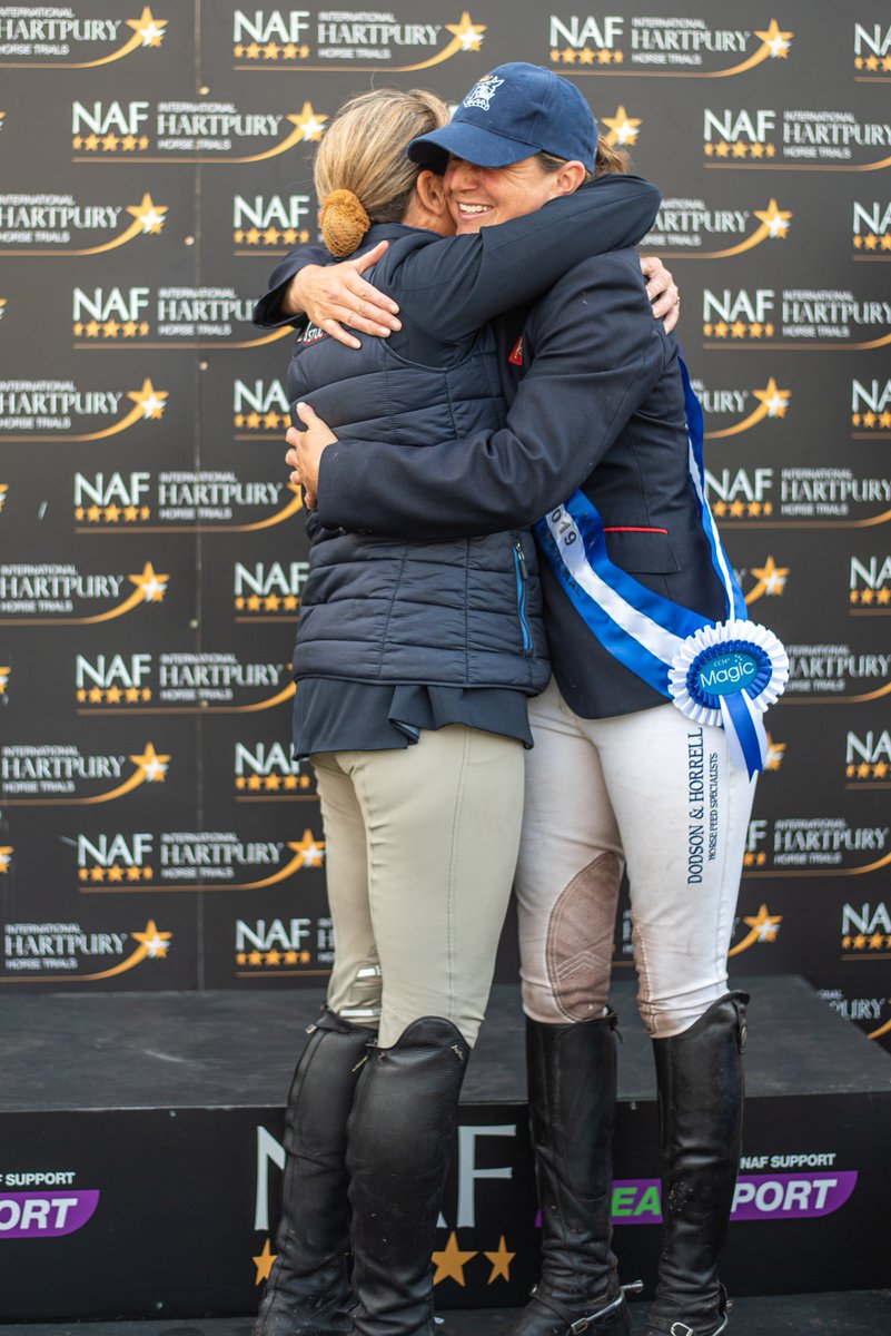 #FriendshipGoals right there! @Piggy_French and Pippa Funnell share a hug after dominating the <a href="/nafuk/">@nafuk</a> Five Star Magic CCI4*-S competition earlier this month. #NAFHHT