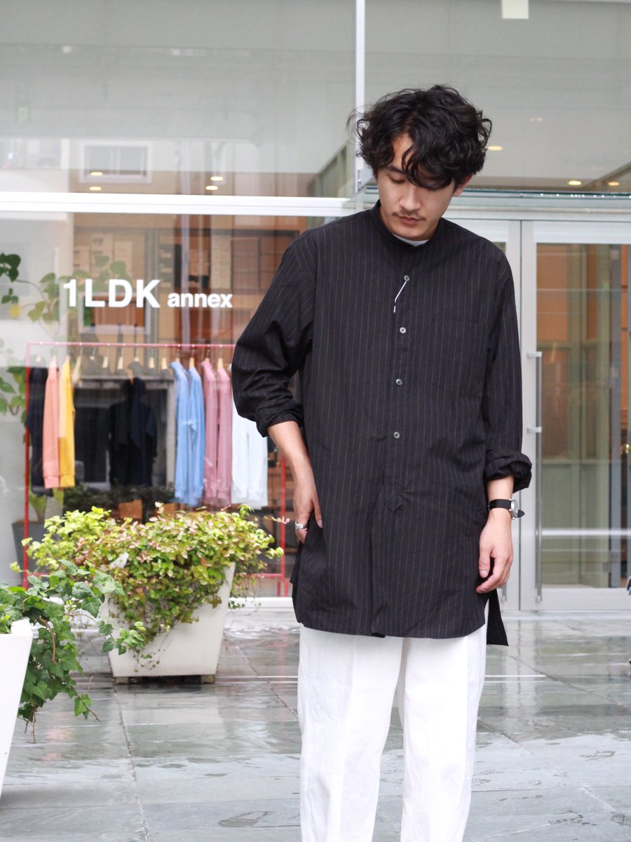 19aw comoli バンドカラーシャツ チョークストライプ ブラック