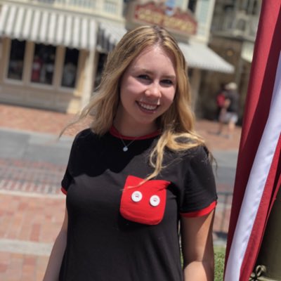 DisneyBounding's tweet photo. #NewProfilePic https://t.co/7rEYlkTWFX