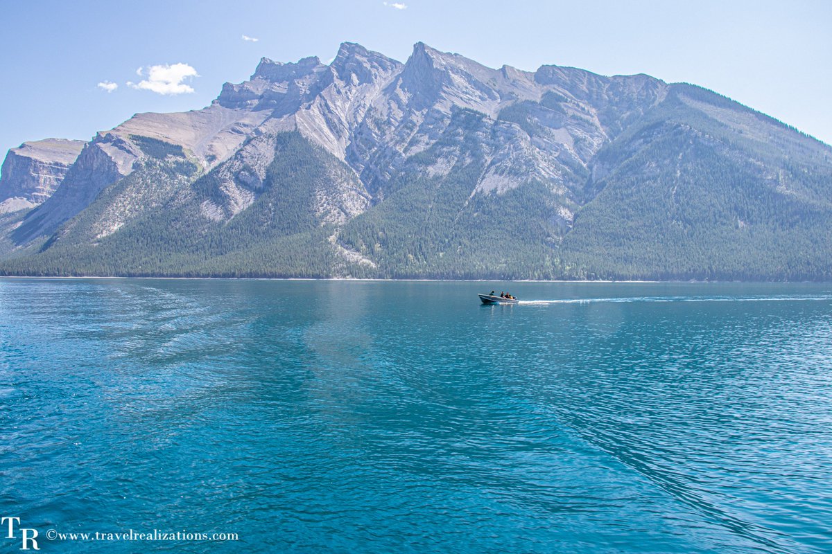 travelrealize's tweet photo. A cruise on Lake Minnewanka in Banff, Canada! https://t.co/nFJtOjDIqu๐๐งก
#Travel #wanderer #wanderlust #traveling #travelphotography #travelphotos #traveltips @pnBanff @JasperNP @ExploreCanada #Pursuitcollection #ExploreCanada https://t.co/x5CRFhkquB