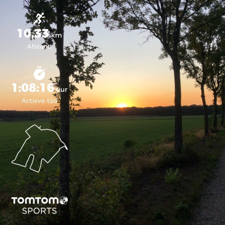 juulvandael's tweet photo. Hoppa......deze 10 staan er weer bij! 😙🏃🏼‍♂️Laat die woensdag maar komen 💪🏻💪🏻 😎⁦@loopmaatjes⁩ ⁦@Lopen_is_leuk⁩ https://t.co/GzFQe3MmYN