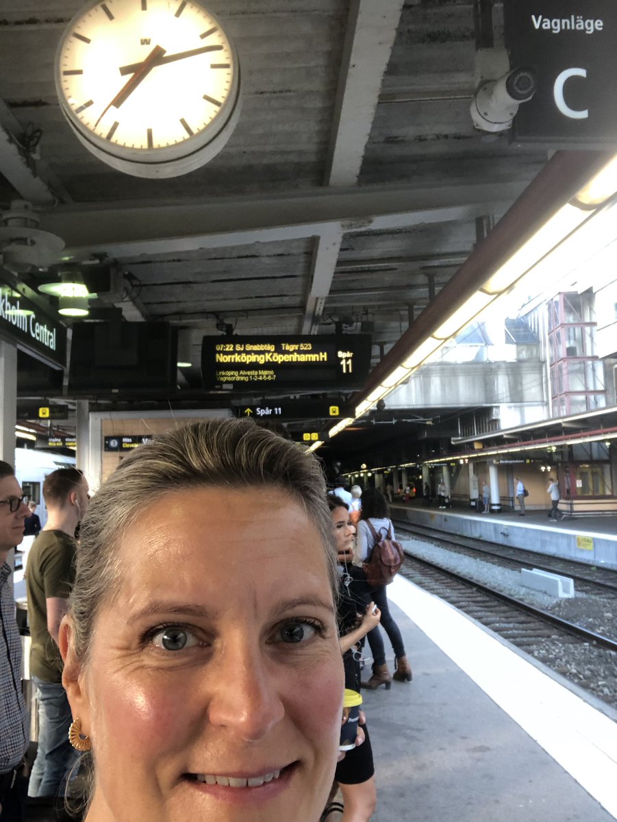 Morgontåg till Malmö för invigning av <a href="/GrantThorntonSE/">Grant Thornton</a> nya fina kontor, men först ett spännande besök på Roots of Malmö AB.