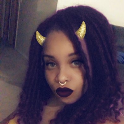 TheyLovingLivv's tweet photo. #NewProfilePic #wcw #redd #reddbone https://t.co/BiYLdYqCIF