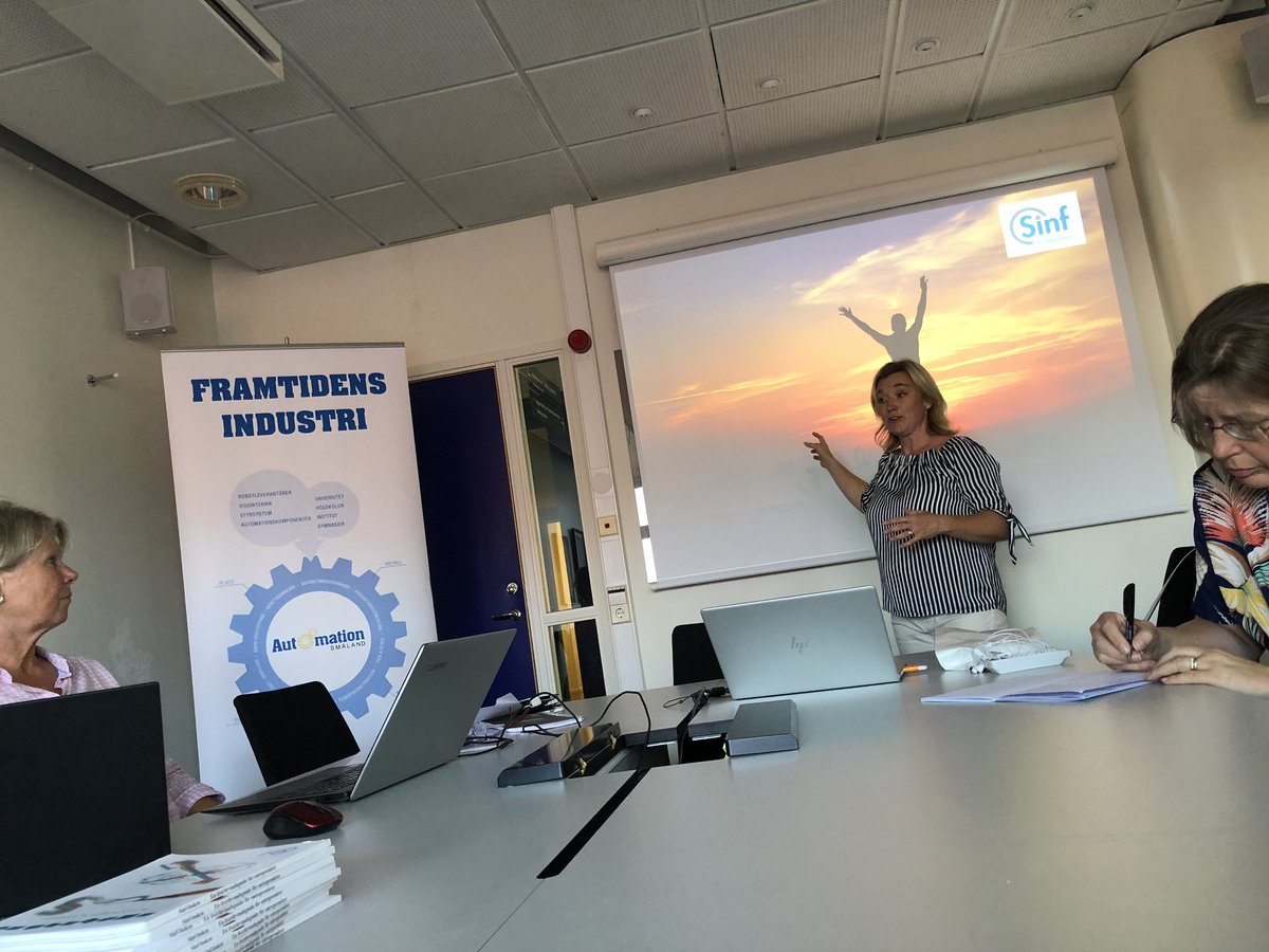 AutoSmaland's tweet image. Styrgruppen för Automation Småland laddad efter strategi- och styrgruppsmöten inför en späckad höst med #Robotlyftet, #kickstart 2 oktober och vår egen konferens 5 december. Välkomna!