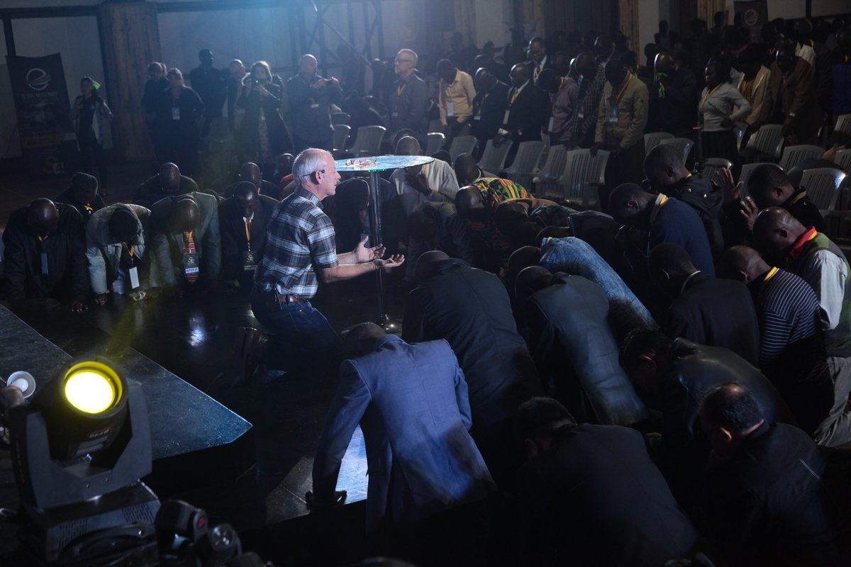 S4Extension's tweet image. A powerful moment as Pastors and Leaders
from different countries united in prayers.

#S42019Africa