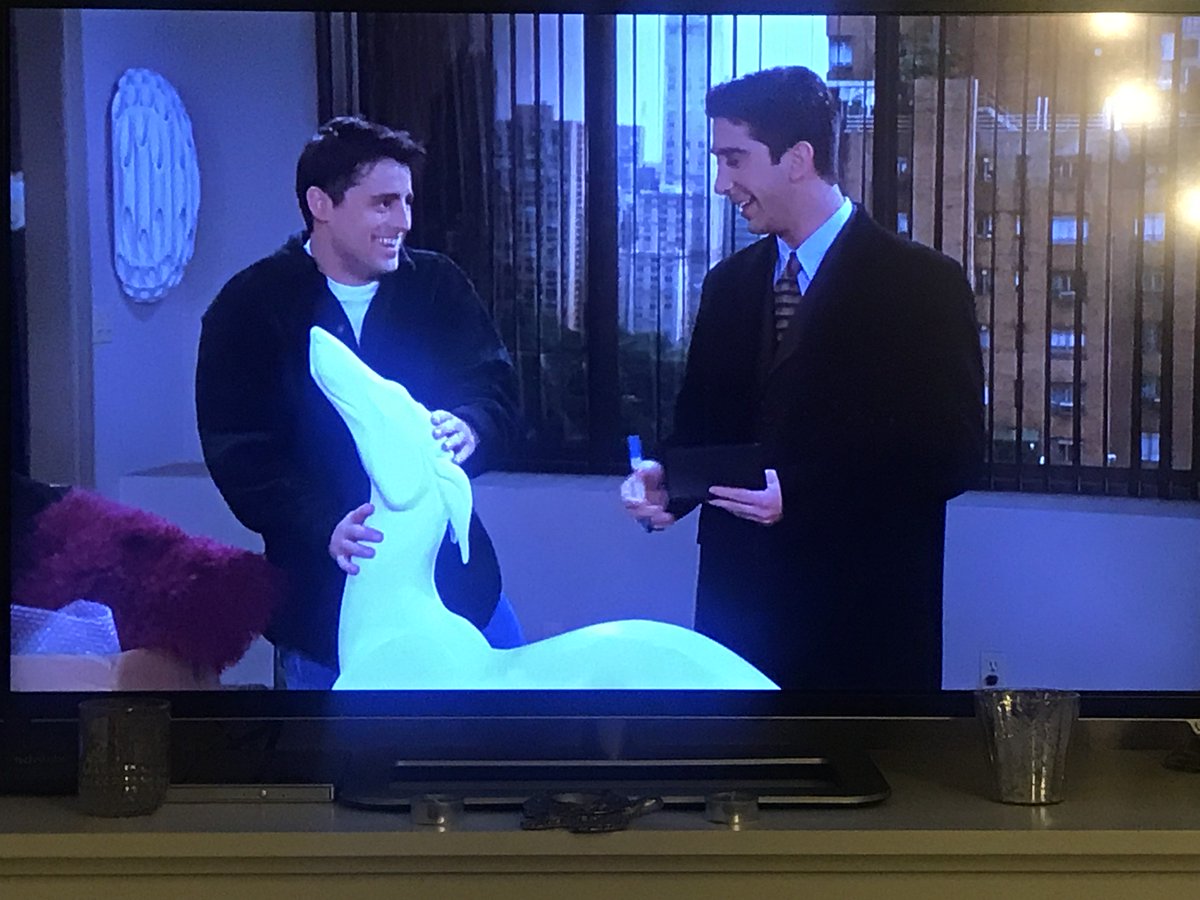 SandraAbadia88's tweet photo. Episode 19 Season 2 (#43): In order to pay his bills, Ross convinces Joey to audition for a role he doesn't want and feels bad so he buys him his big white dog back #BigDog #Friends #Friends25 #Contest #DreamJob @FrontierCorp https://t.co/sO6fGXGx1T