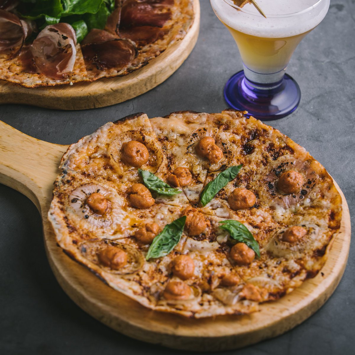 TheBostonButt's tweet image. Wednesdays are our cheat days. And Mondays. And Tuesdays. And Thursdays. And...

#cheatdays #pizzalove #bbqchicken #thebostonbutt #celebritychef #pitmaster